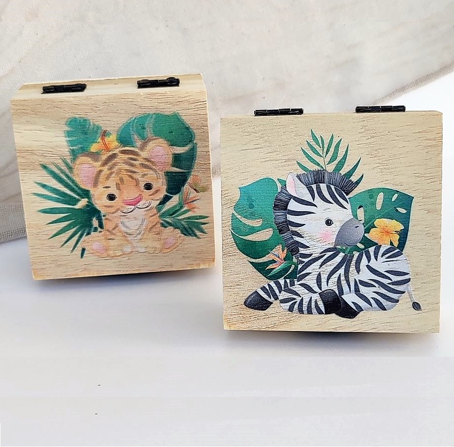 IMG_20230514_170656 (2) Μπομπονιέρα ξύλινο κουτί με εκτύπωση ζωάκια - Image 1