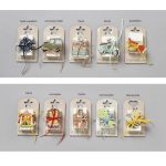 Ξύλινη βάση με σαπουνάκι και φιγούρα