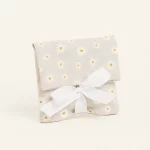 Μπομπονιέρα φάκελος μικρές μαργαρίτες