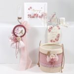 Πακέτο βάπτισης με λουλούδια και μονόγραμμα